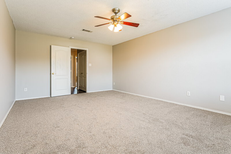 2,430/Mo, 617 Arbor Dr Cedar Hill, TX 75104 Main Bedroom View 2