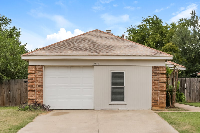 1,770/Mo, 2618 Butterfield Drive Fort Worth, TX 76133 External View