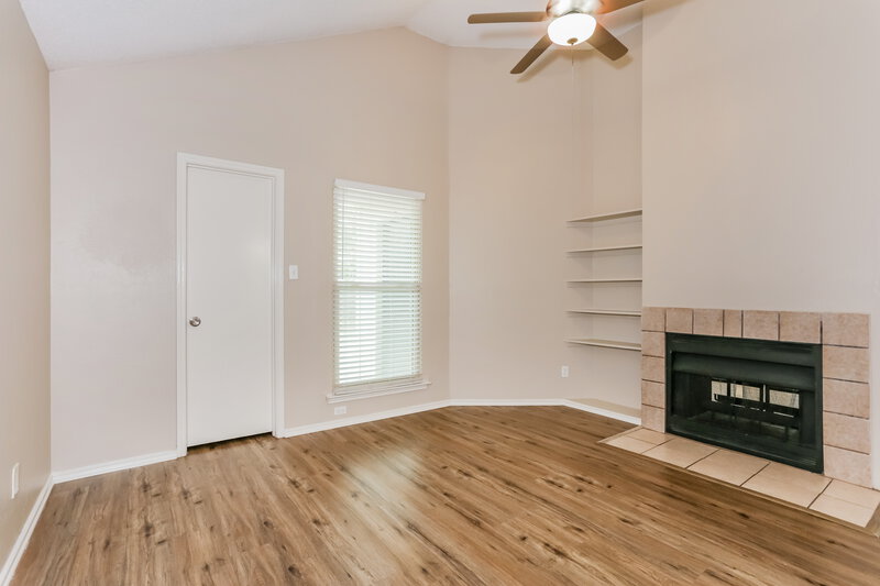 1,770/Mo, 2618 Butterfield Drive Fort Worth, TX 76133 Main Bedroom View