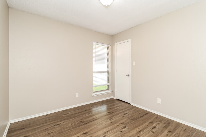 0/Mo, 2618 Butterfield Drive Fort Worth, TX 76133 Bedroom View
