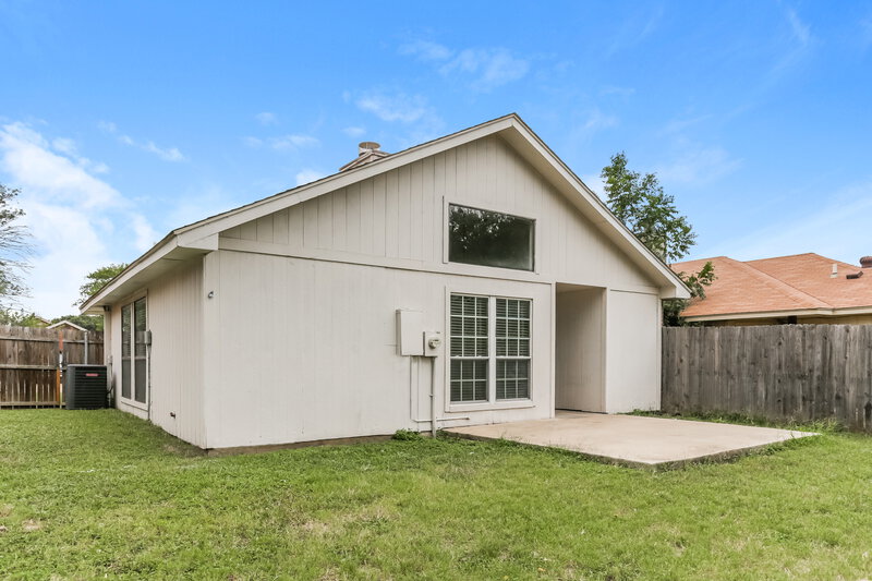 1,770/Mo, 2618 Butterfield Drive Fort Worth, TX 76133 Rear View