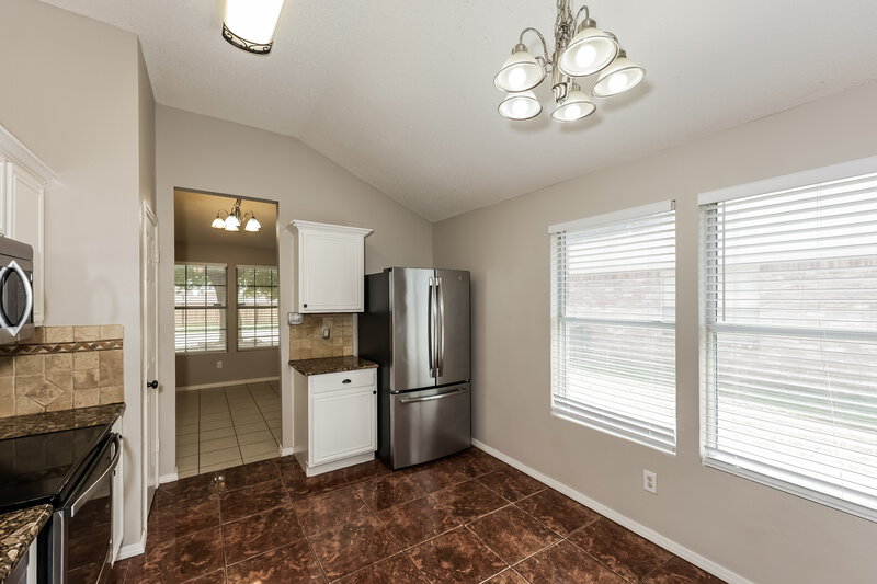 1,845/Mo, 321 Taylor St Saginaw, TX 76179 Dining Room View 2