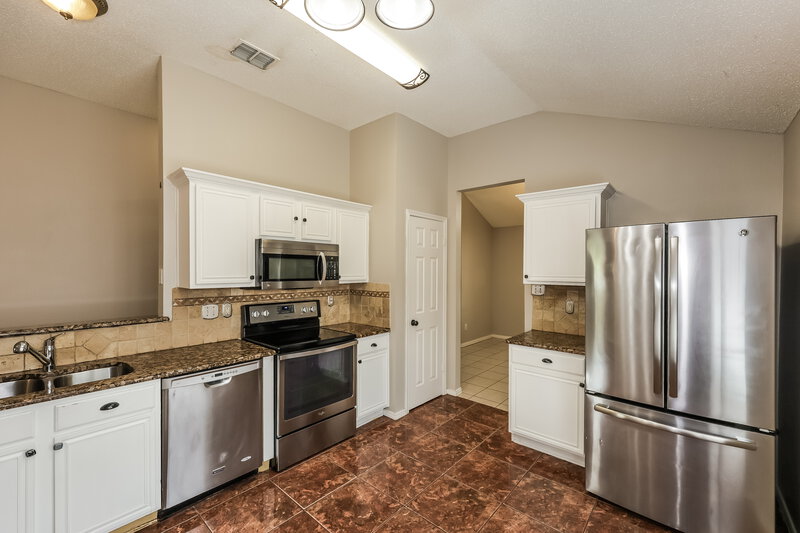 1,845/Mo, 321 Taylor St Saginaw, TX 76179 Kitchen View