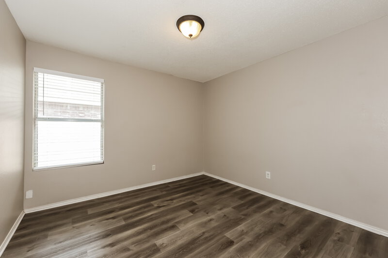 1,845/Mo, 321 Taylor St Saginaw, TX 76179 Bedroom View 2