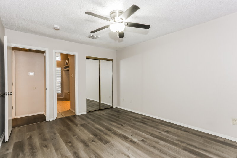 1,910/Mo, 635 Las Brisas Dr Mesquite, TX 75149 Main Bedroom View 2