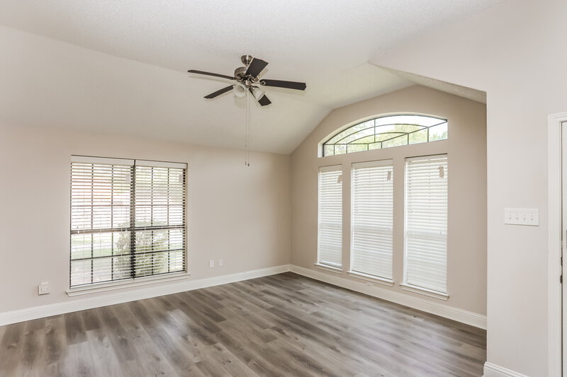 2,380/Mo, 2220 Augusta St Lancaster, TX 75146 Living Room View 3
