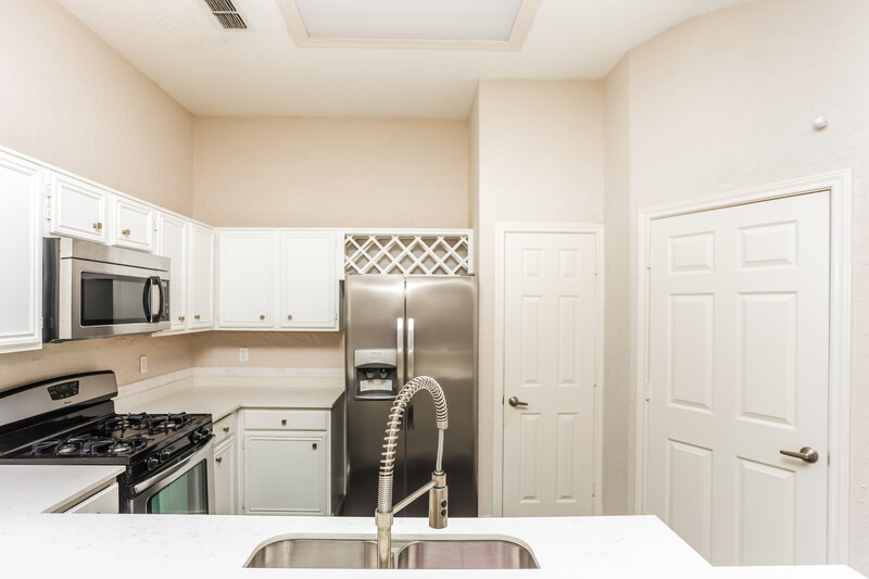 2,380/Mo, 2220 Augusta St Lancaster, TX 75146 Kitchen View