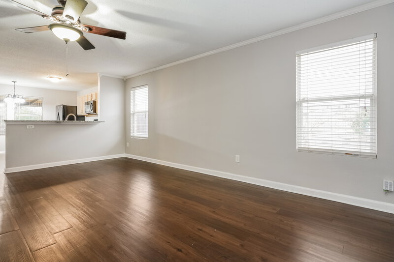 2,250/Mo, 1037 Bannack Dr Arlington, TX 76001 Living Room View
