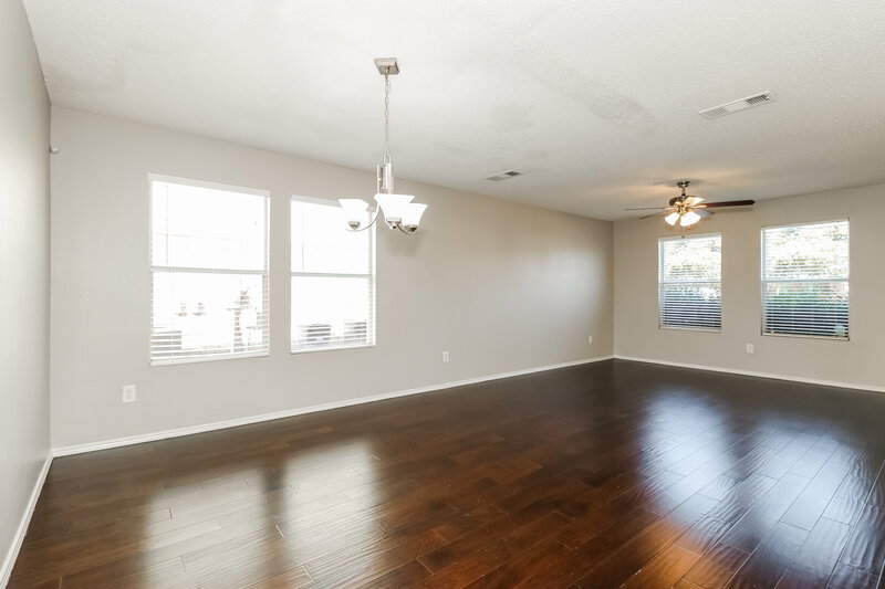 2,920/Mo, 517 Nuffield Lane Crowley, TX 76036 Dining Room View