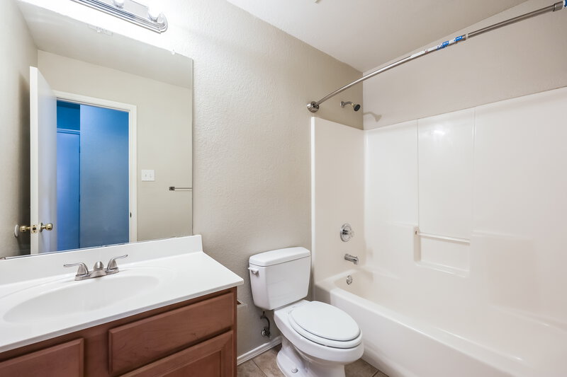 1,900/Mo, 4917 Palm Ridge Drive Fort Worth, TX 76133 Misc View 13