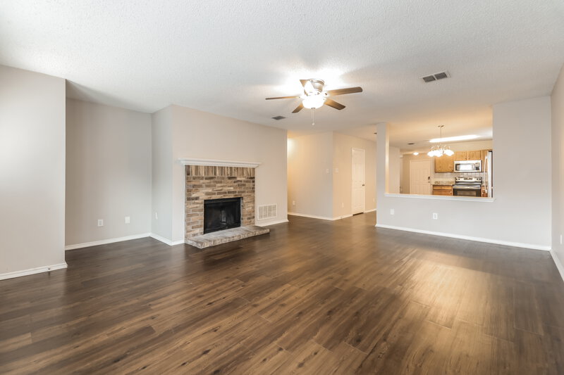 2,020/Mo, 2712 Tranquil Way Dallas, TX 75237 Living Room View