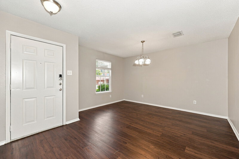 2,085/Mo, 2712 Tranquil Way Dallas, TX 75237 Dining Room View
