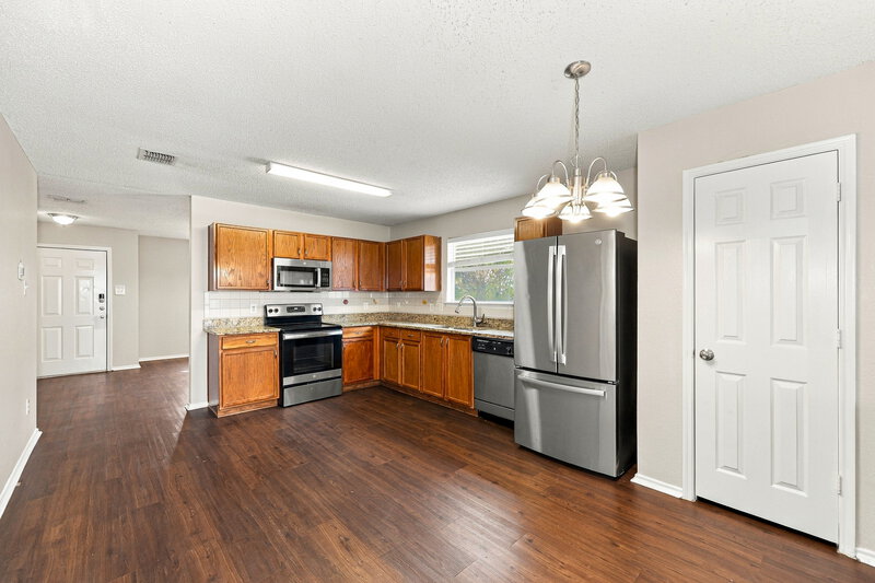 2,085/Mo, 2712 Tranquil Way Dallas, TX 75237 Kitchen View