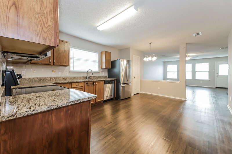 2,020/Mo, 2712 Tranquil Way Dallas, TX 75237 Kitchen View