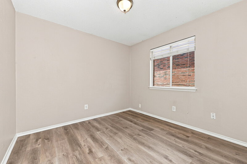 2,085/Mo, 2712 Tranquil Way Dallas, TX 75237 Bedroom View