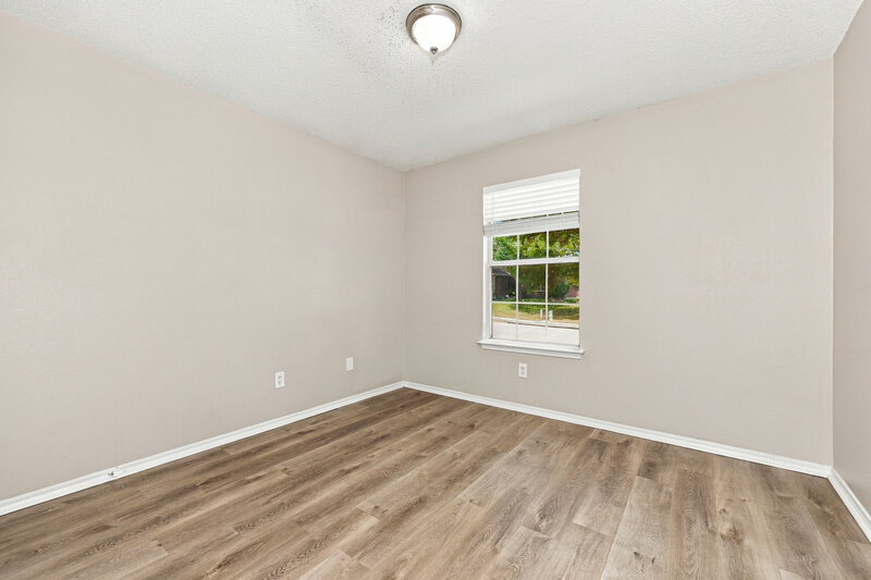 2,085/Mo, 2712 Tranquil Way Dallas, TX 75237 Bedroom View 2