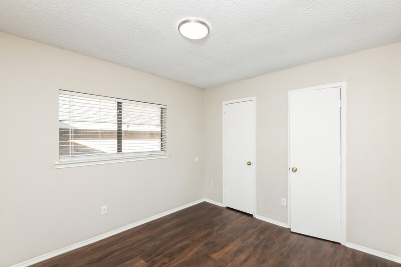 2,105/Mo, 6436 Peggy Dr Fort Worth, TX 76133 Bedroom View 2