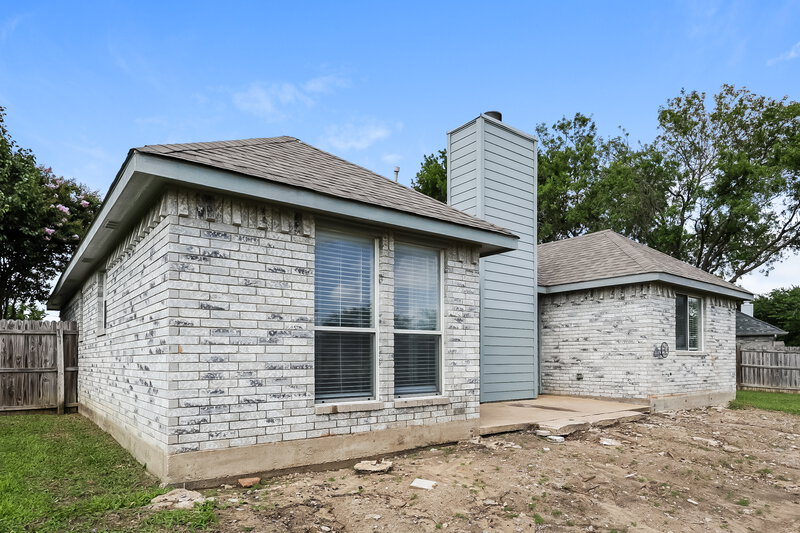 2,170/Mo, 706 Valleycreek Rd Mesquite, TX 75181 Rear View