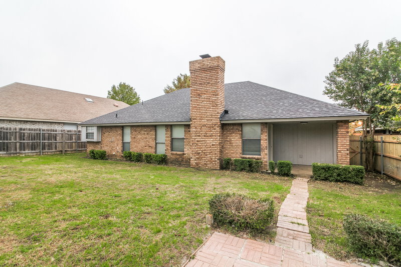 1,930/Mo, 4836 Barberry Drive Fort Worth, TX 76133 Rear View