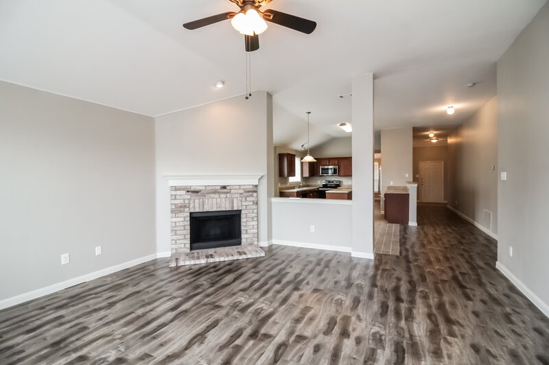 2,300/Mo, 1320 Illinois Ave Lancaster, TX 75134 Living Room View