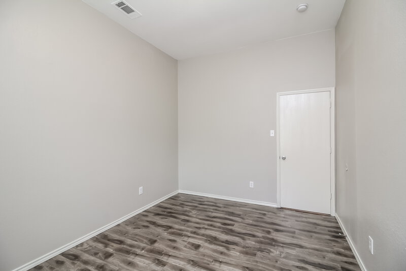 2,300/Mo, 1320 Illinois Ave Lancaster, TX 75134 Bedroom View 4