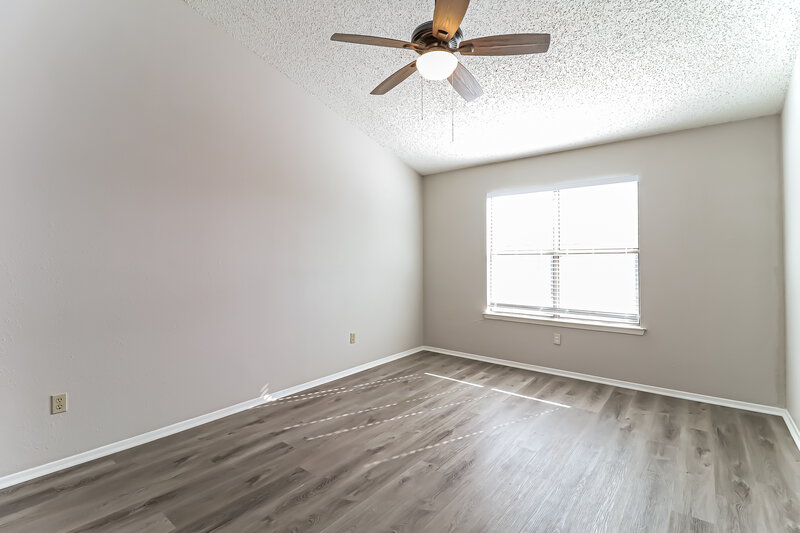 1,965/Mo, 2917 Highlawn Terrace Fort Worth, TX 76133 Main Bedroom View