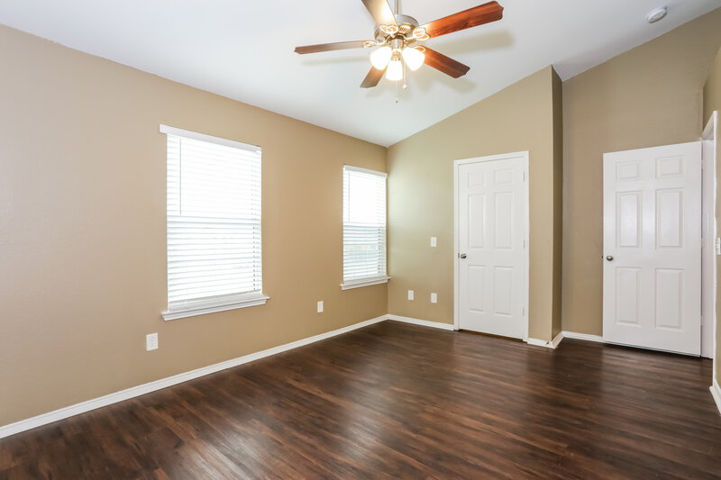 2,460/Mo, 1524 Chapman St Cedar Hill, TX 75104 Main Bedroom View