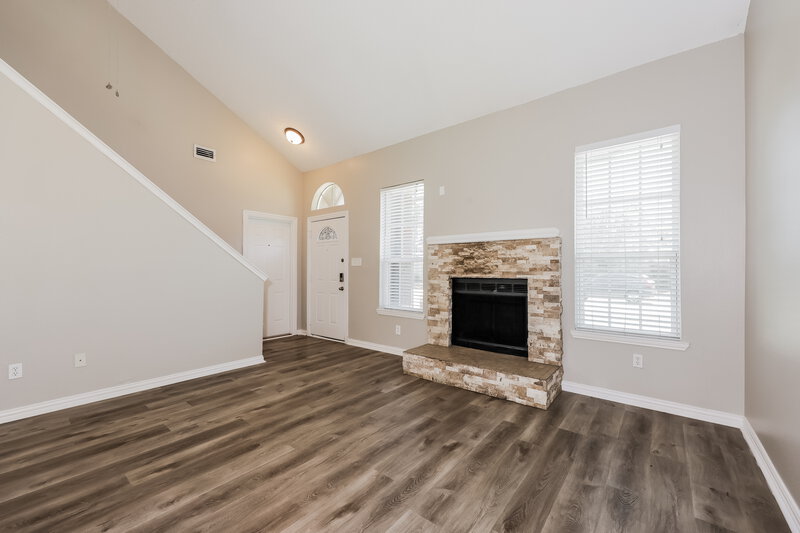 2,260/Mo, 1119 Brewer Dr. Cedar Hill, TX 75104 Living Room View 2
