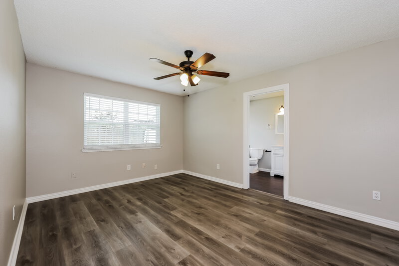 2,260/Mo, 1119 Brewer Dr. Cedar Hill, TX 75104 Main Bedroom View