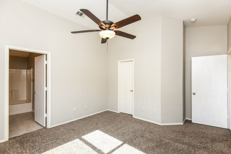 1,800/Mo, 1268 Kielder Circle Fort Worth, TX 76134 Main Bedroom View 2