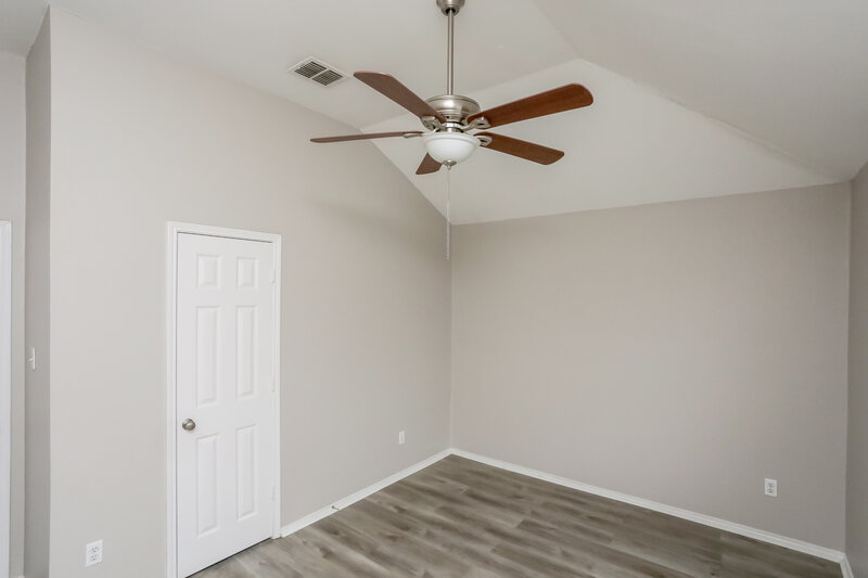 2,055/Mo, 1338 Kentucky Avenue Lancaster, TX 75134 Bedroom View 2