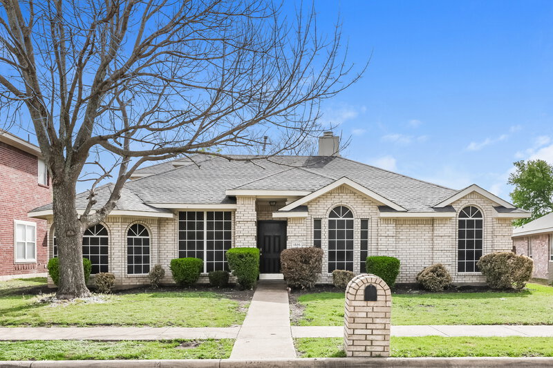 2,660/Mo, 1516 Warwick Drive Lancaster, TX 75134 External View