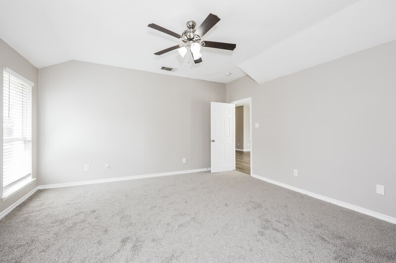 2,660/Mo, 1516 Warwick Drive Lancaster, TX 75134 Main Bedroom View 2