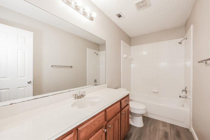 2,660/Mo, 1516 Warwick Drive Lancaster, TX 75134 Bathroom View