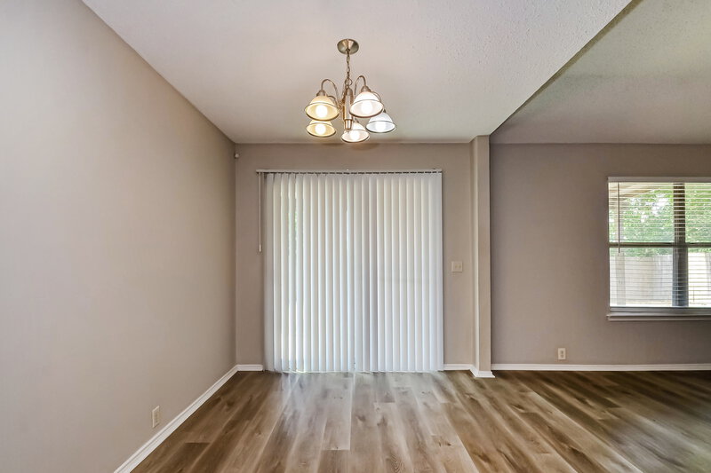 2,025/Mo, 1009 Springcreek Dr Denton, TX 76210 Dining Room View