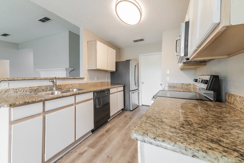 2,010/Mo, 1009 Springcreek Dr Denton, TX 76210 Kitchen View 2