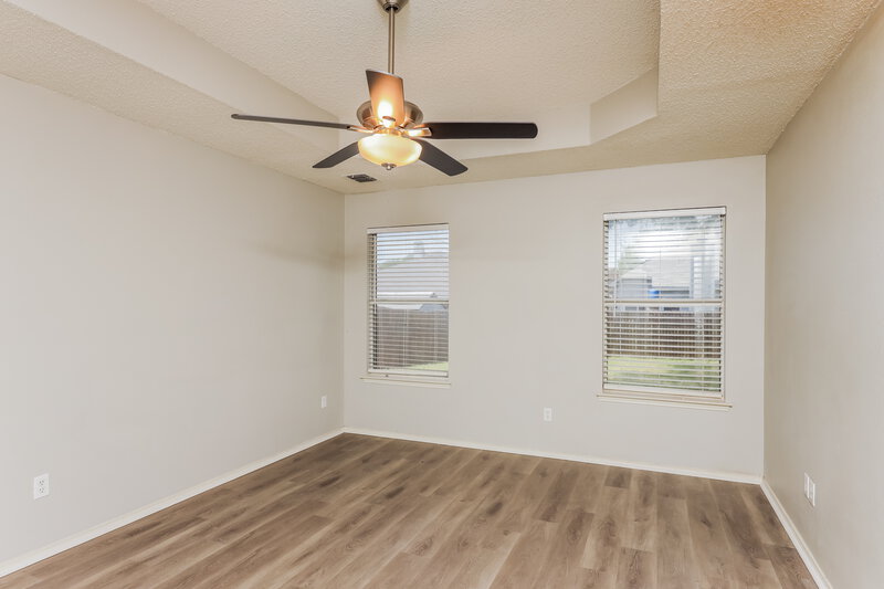 2,445/Mo, 214 Layman Dr Cedar Hill, TX 75104 Main Bedroom View