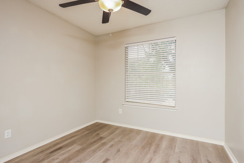 2,445/Mo, 214 Layman Dr Cedar Hill, TX 75104 Bedroom View 2