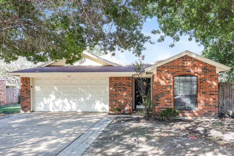 1,910/Mo, 907 Park Place Boulevard Midlothian, TX 76065 External View