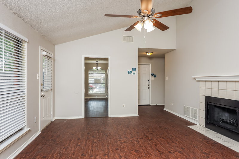 1,980/Mo, 907 Park Place Boulevard Midlothian, TX 76065 Misc View 3