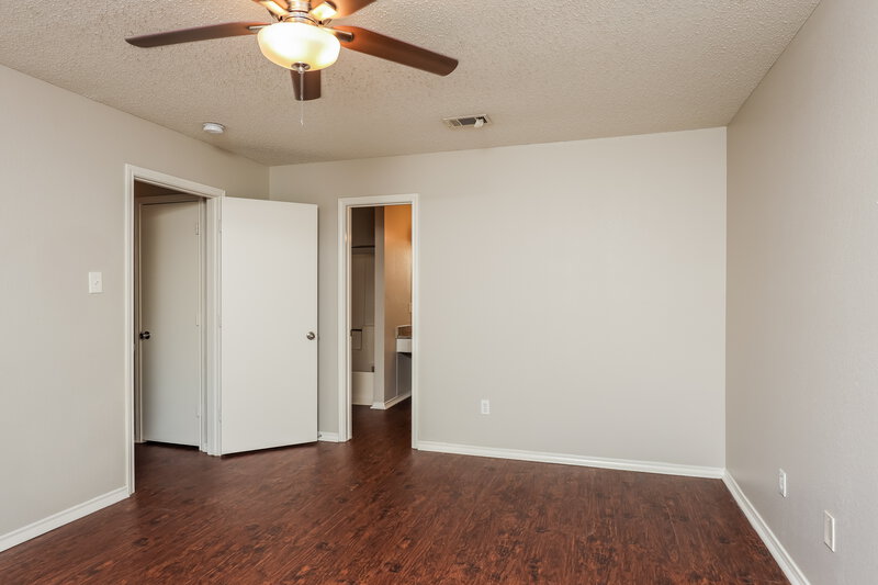 1,980/Mo, 907 Park Place Boulevard Midlothian, TX 76065 Misc View 7
