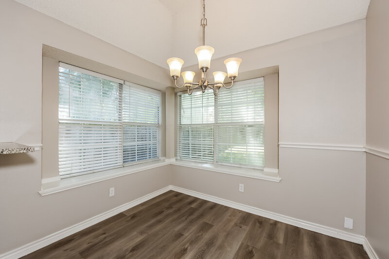 2,200/Mo, 817 Clover Hill Lane Cedar Hill, TX 75104 Breakfast Nook View