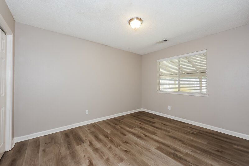 2,200/Mo, 817 Clover Hill Lane Cedar Hill, TX 75104 Bedroom View