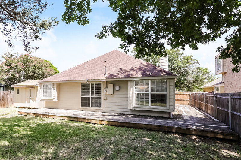 2,200/Mo, 817 Clover Hill Lane Cedar Hill, TX 75104 Rear View 2