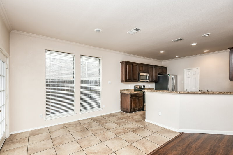 2,215/Mo, 1127 Kielder Court Fort Worth, TX 76134 Dining Room View 2
