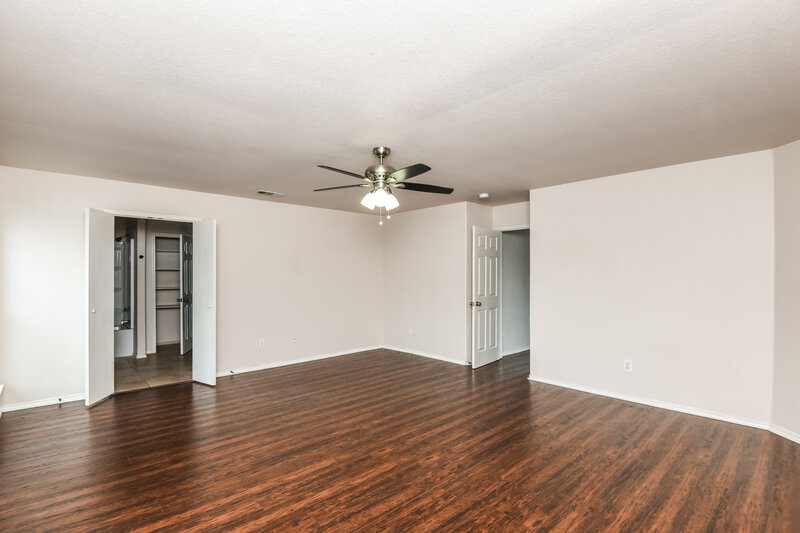 2,215/Mo, 1127 Kielder Court Fort Worth, TX 76134 Main Bedroom View 2