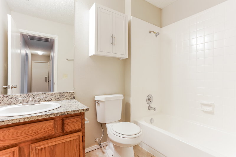 2,930/Mo, 7024 Wooddale Drive Watauga, TX 76148 Bathroom View