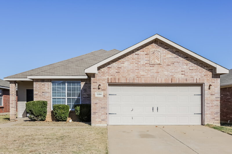 1,820/Mo, 1104 Castle Springs Rd. Fort Worth, TX 76134 External View