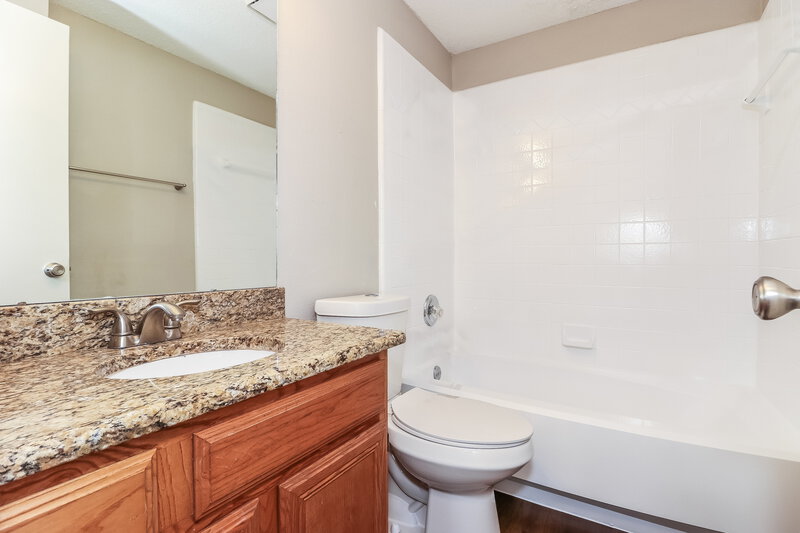 2,060/Mo, 5009 Cedar Springs Drive Fort Worth, TX 76179 photobathroom View