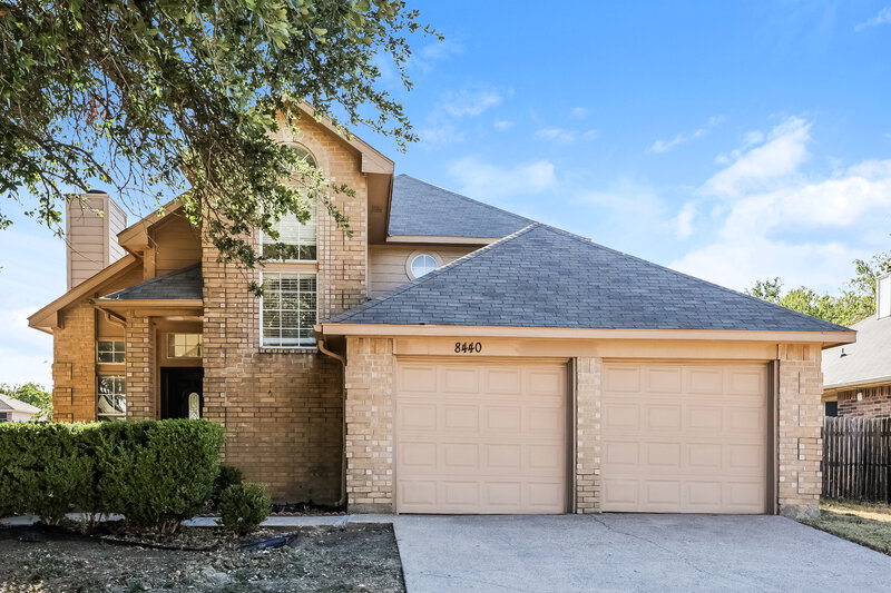 2,115/Mo, 8440 Auburn Drive Fort Worth, TX 76123 External View